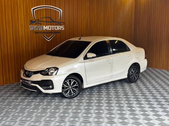TOYOTA ETIOS 1.5 PLATINUM SEDAN 16V FLEX 4P AUTOMÁTICO
